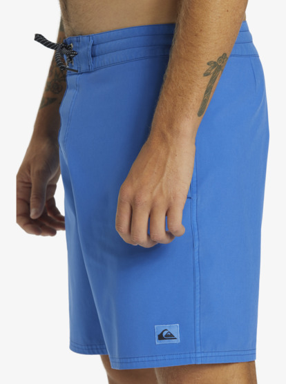 Surfsilk Street Trunk 18" - Board Shorts for Men  AQYBS03617