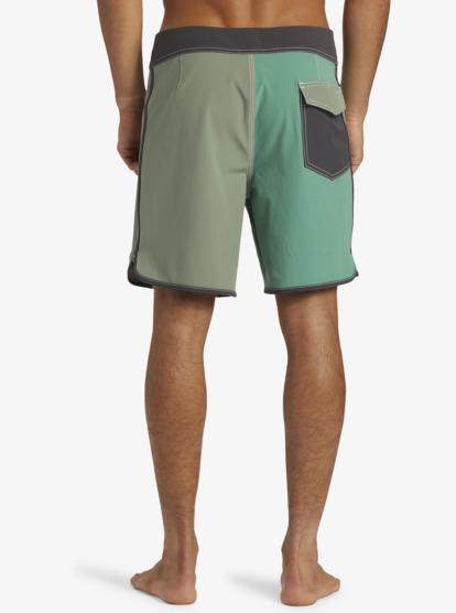 Original Scallop Jester 18" - Board Shorts for Men  AQYBS03618