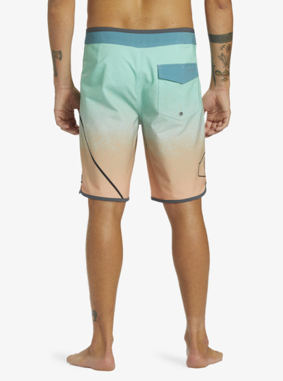 Surfsilk New Wave 20" - Board Shorts for Men  AQYBS03639