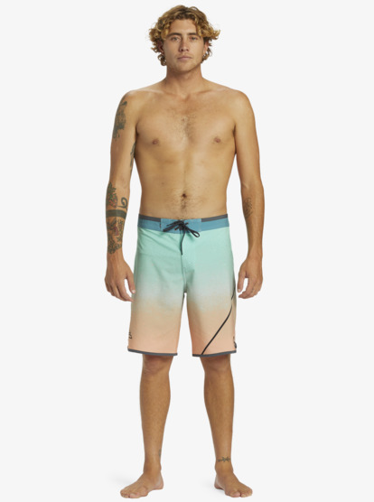 Surfsilk New Wave 20" - Board Shorts for Men  AQYBS03639