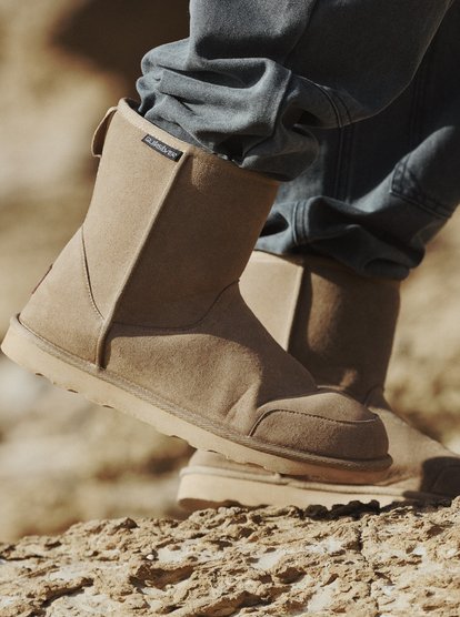 Aussie Suede  EQYB700003