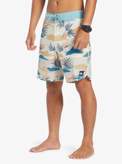 Highlite Scallop 19" - Board Shorts for Men  EQYBS04761