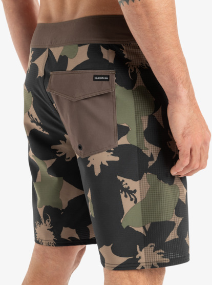 Highline Arch 19" - Board Shorts for Men  EQYBS04864