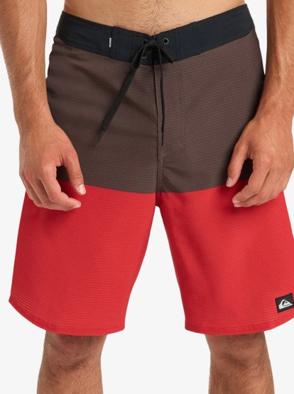 Highline Arch 19" - Board Shorts for Men  EQYBS04864