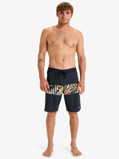 Highline Arch 19" - Board Shorts for Men  EQYBS04864