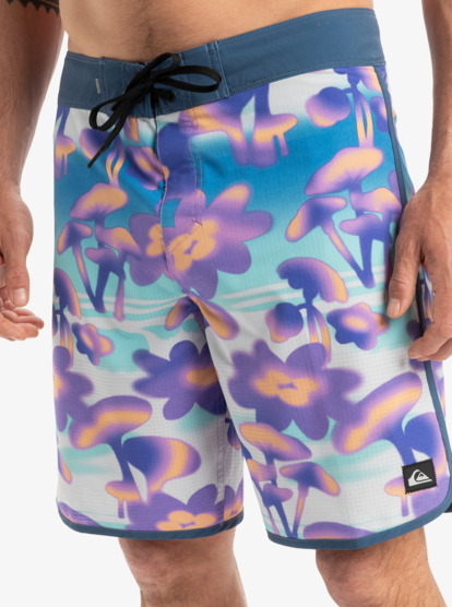 Highline Scallop 19" - Board Shorts for Men  EQYBS04865