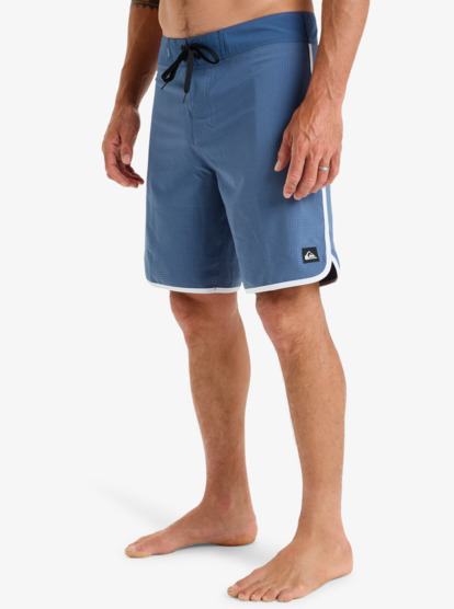 Highline Scallop 19" - Board Shorts for Men  EQYBS04865