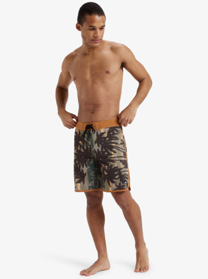 Highline Scallop 19" - Board Shorts for Men  EQYBS04865