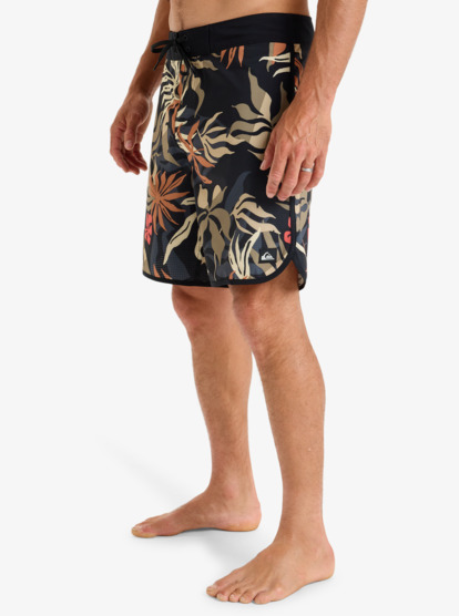 Highline Scallop 19" - Board Shorts for Men  EQYBS04865