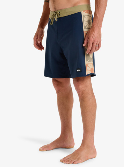 Surfsilk Arch 18" - Board Shorts for Men  EQYBS04867