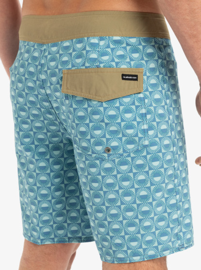 Surfsilk 18" - Board Shorts for Men  EQYBS04889