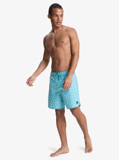 Surfsilk Scallop 18" - Boardshorts for Men  EQYBS04921