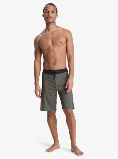 Surfsilk Holmes 20" - Boardshorts for Men  EQYBS04926