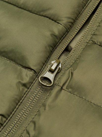 Scaly Hood  EQYJK04189
