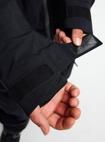 Pro Path Stretch GORE-TEX&reg;  EQYTJ03533