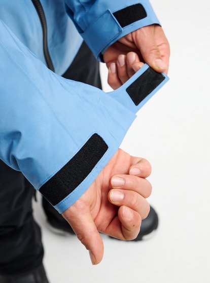Forever Stretch GORE-TEX&reg;  EQYTJ03549
