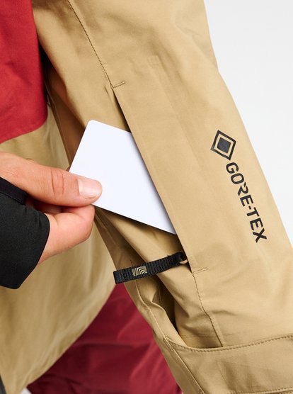 Forever Stretch GORE-TEX&reg;  EQYTJ03549