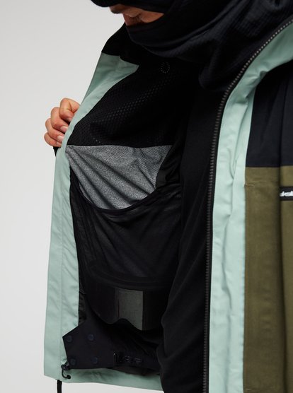 Forever Stretch GORE-TEX&reg;  EQYTJ03549