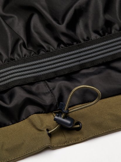 Overcast GORE-TEX&reg;  EQYTJ03567