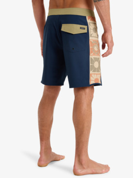 quiksilver, Surfsilk Arch 18" - Board Shorts for Men, KHAKI FREEDOM FROM THE CHAOS (cjz7) Surfsilk Arch 18" - Board Shorts for Men  EQYBS04867