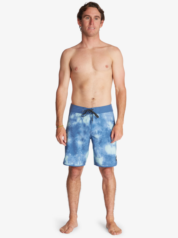 Cloud Scallop 19" - Boardshorts for Men  AQYBS03533
