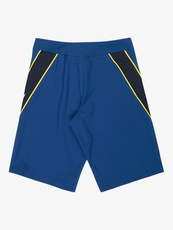 Surfsilk Clicker Yth 19" - Board Shorts for Boys 8-16  EQBBS03732