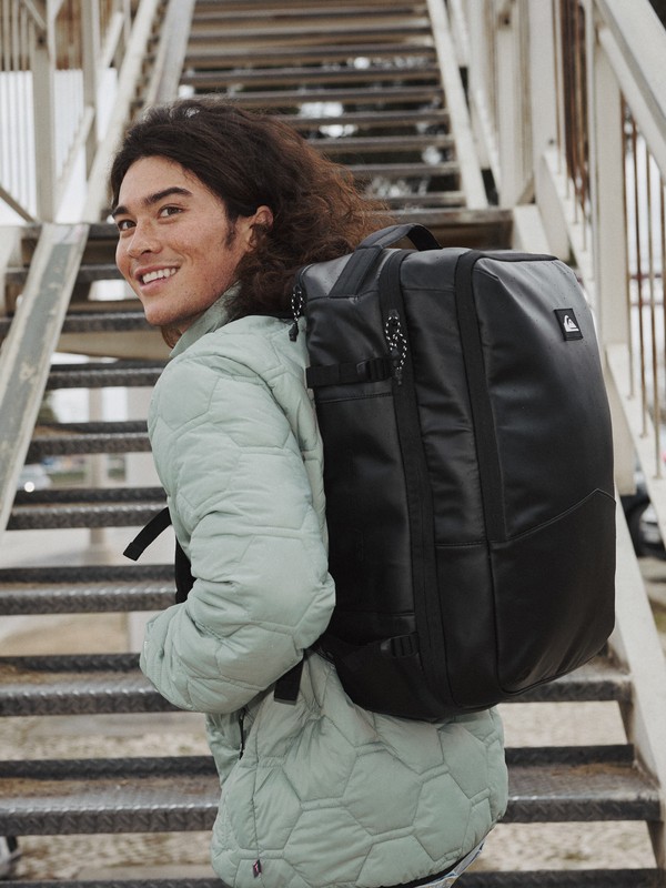 Weekender Plus 30L  EQYBP03765