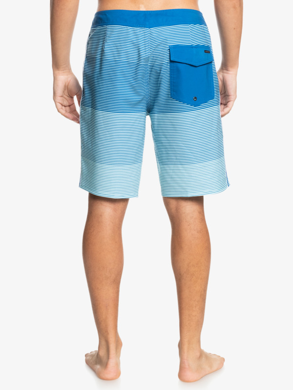 Surfsilk Massive 20" - Board Shorts for Men  EQYBS04528