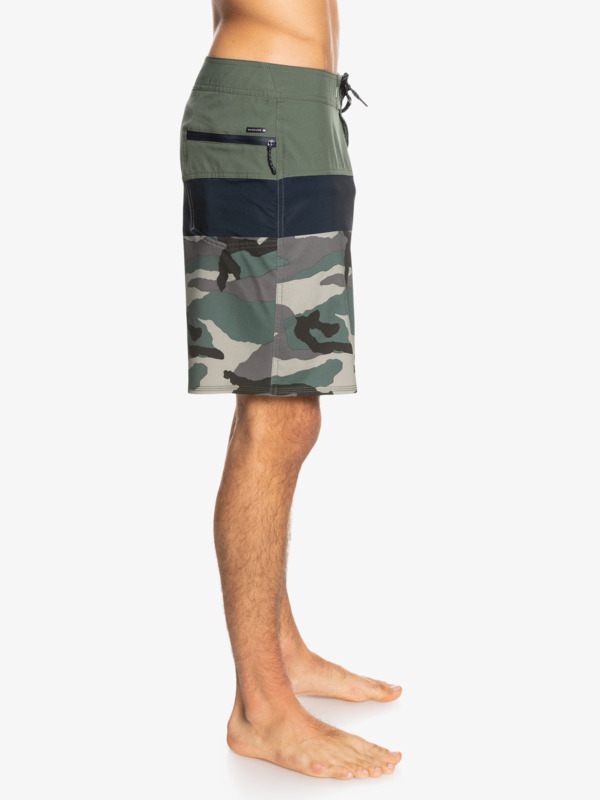 Surfsilk Panel 18" - Board Shorts for Men  EQYBS04584