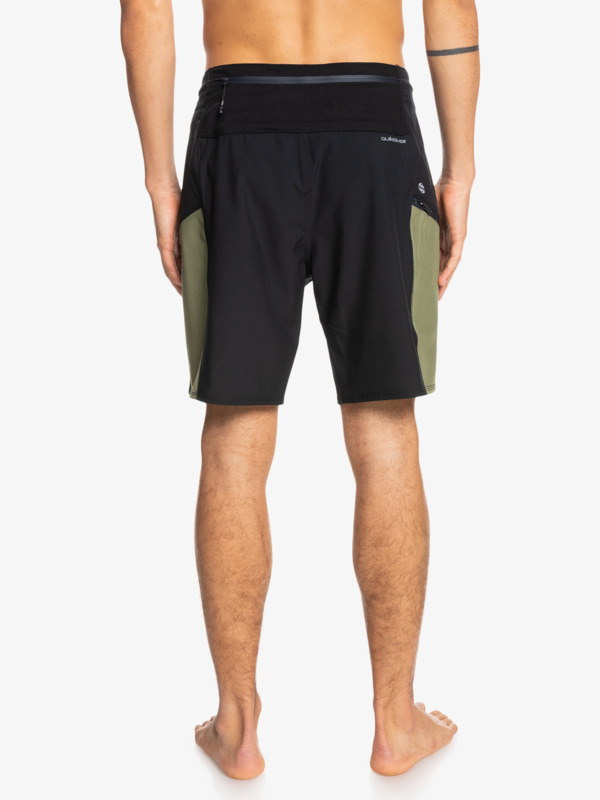 Hydra Motion 18" - Hybrid Board Shorts for Men  EQYBS04593