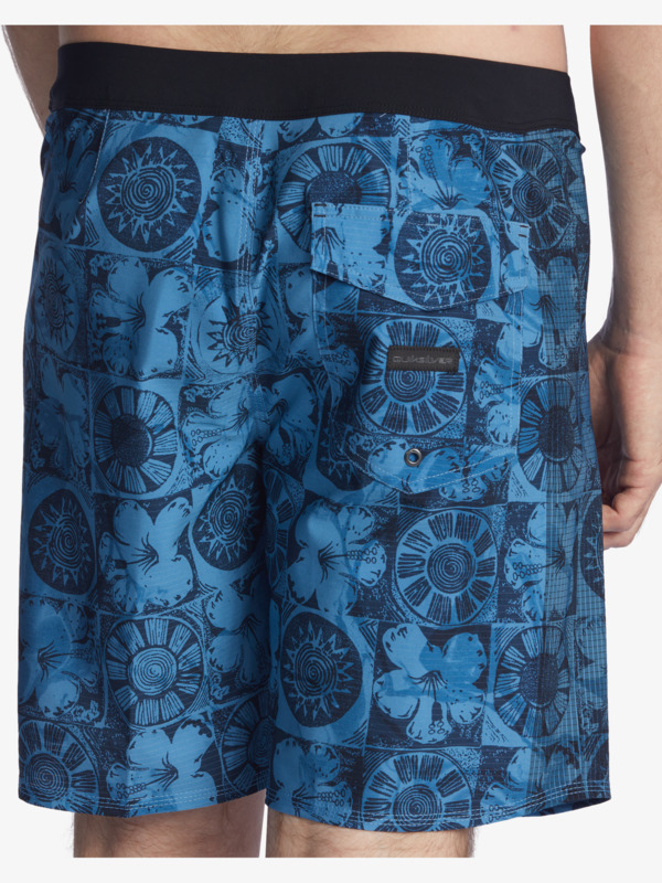 Highlite Arch 19" - Board Shorts for Men  EQYBS04648
