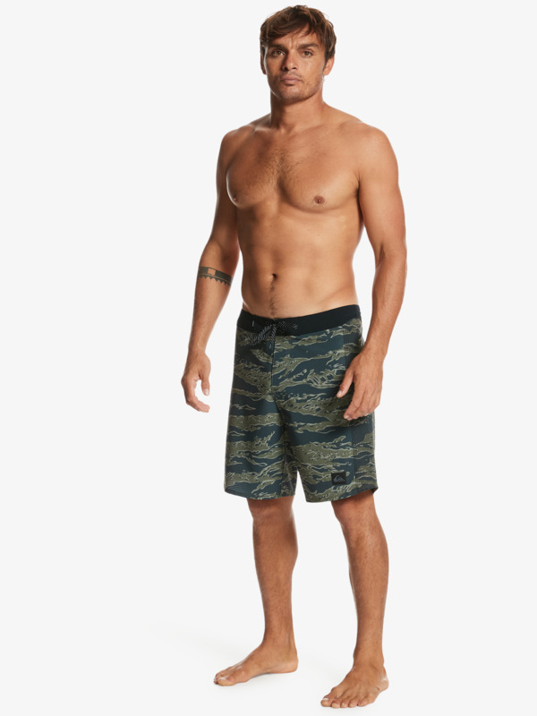 Highlite Arch 19" - Board Shorts for Men  EQYBS04648