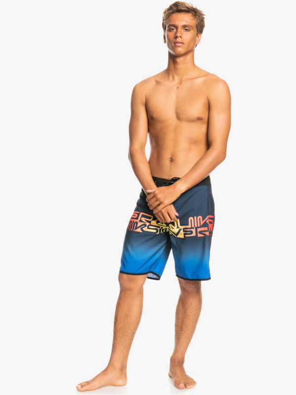 Everyday Scallop 19" - Board Shorts for Men  EQYBS04678