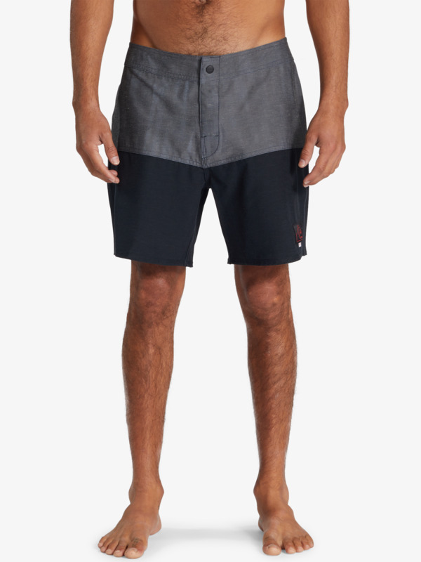 Quiksilver x Stranger Things Butt Logo 1986 17" - Board Shorts for Men  EQYBS04746