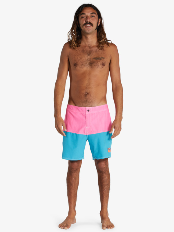 Quiksilver x Stranger Things Butt Logo 1986 17" - Board Shorts for Men  EQYBS04746