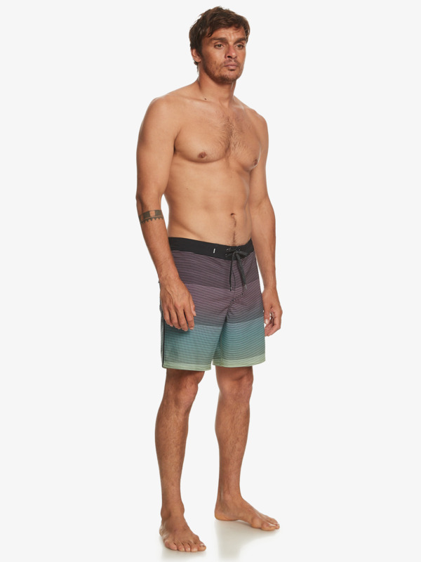 Surfsilk Massive 17" - Board Shorts for Men  EQYBS04782