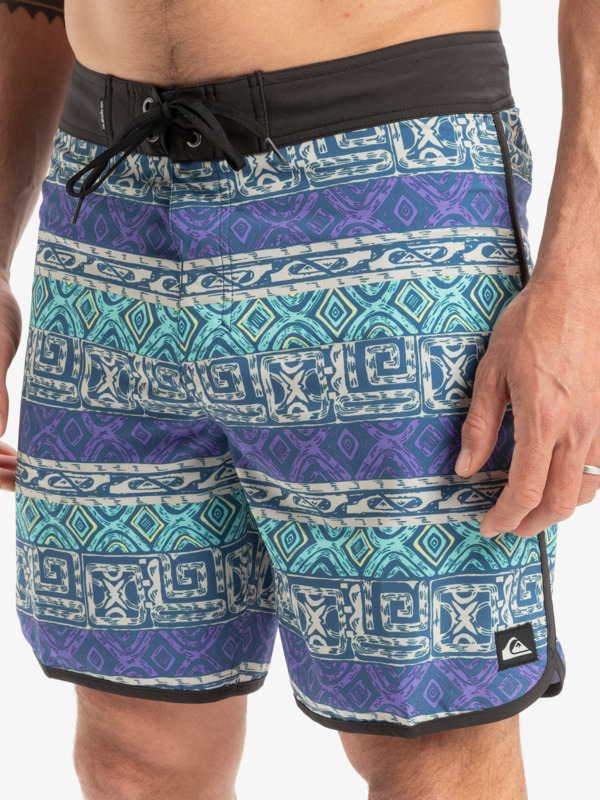 Surfsilk Scallop 18" - Board Shorts for Men  EQYBS04862