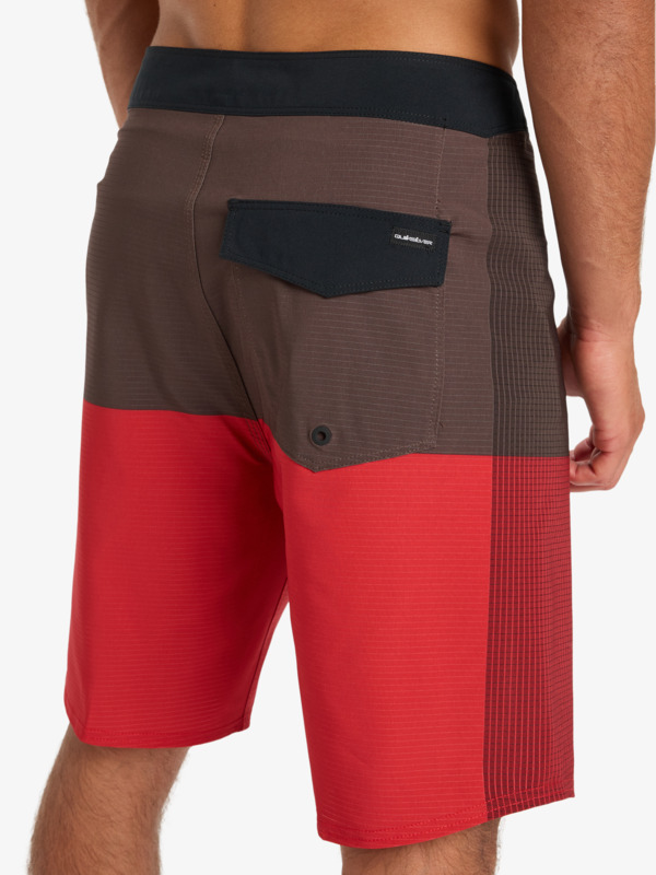 Highline Arch 19" - Board Shorts for Men  EQYBS04864