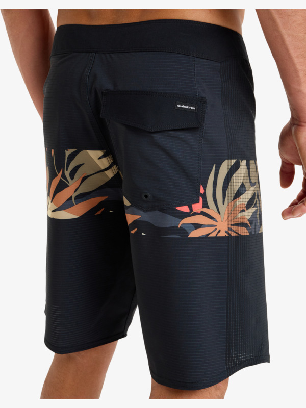 Highline Arch 19" - Board Shorts for Men  EQYBS04864