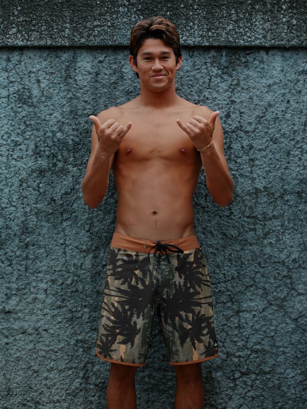 Highline Scallop 19" - Board Shorts for Men  EQYBS04865