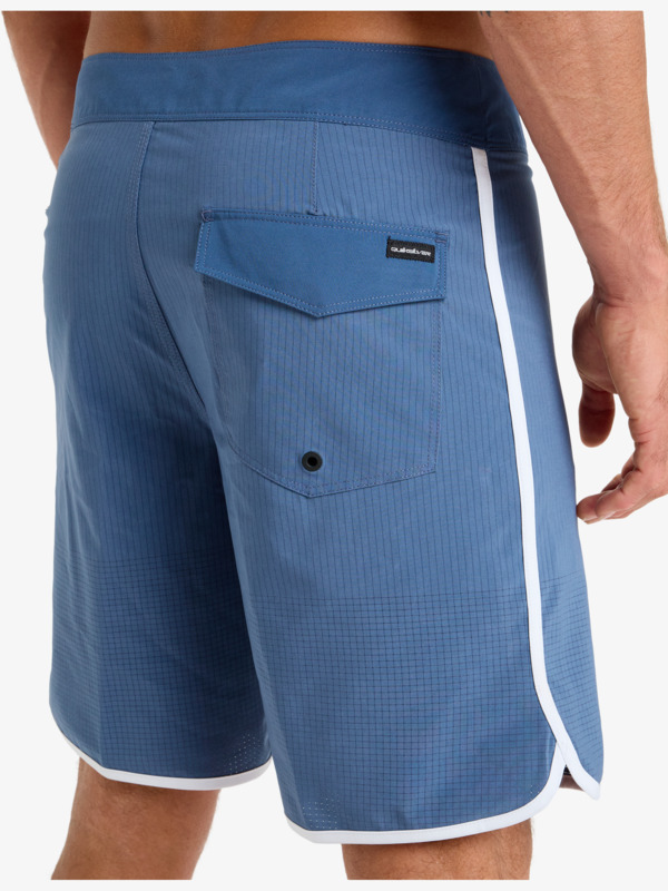 Highline Scallop 19" - Board Shorts for Men  EQYBS04865