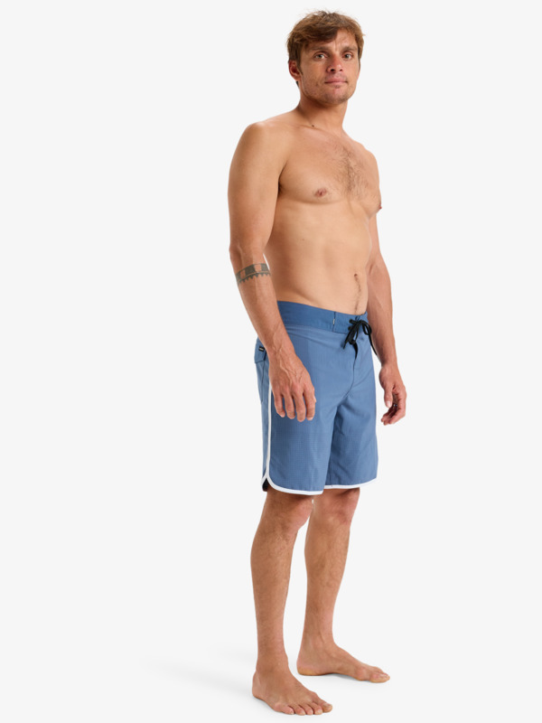 Highline Scallop 19" - Board Shorts for Men  EQYBS04865