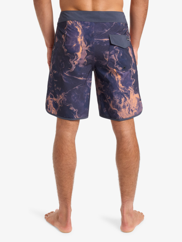 Highline Scallop 19" - Board Shorts for Men  EQYBS04865