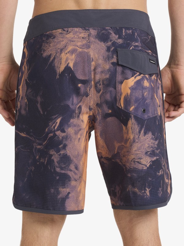 Highline Scallop 19" - Board Shorts for Men  EQYBS04865