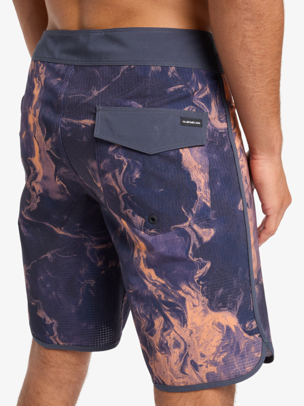 Highline Scallop 19" - Board Shorts for Men  EQYBS04865