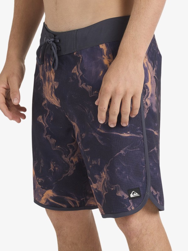 Highline Scallop 19" - Board Shorts for Men  EQYBS04865