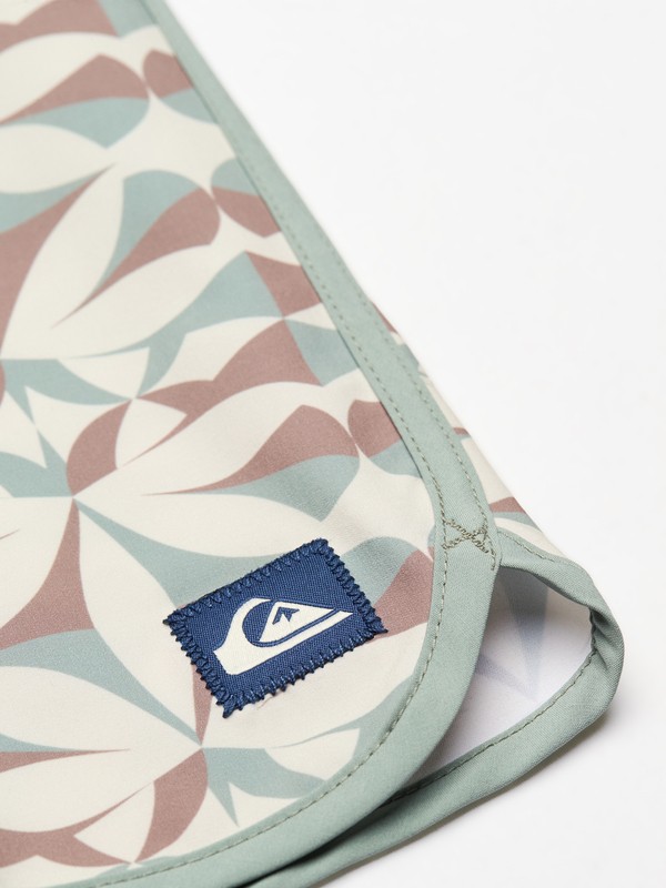 Surfsilk Scallop 18"  EQYBS04921