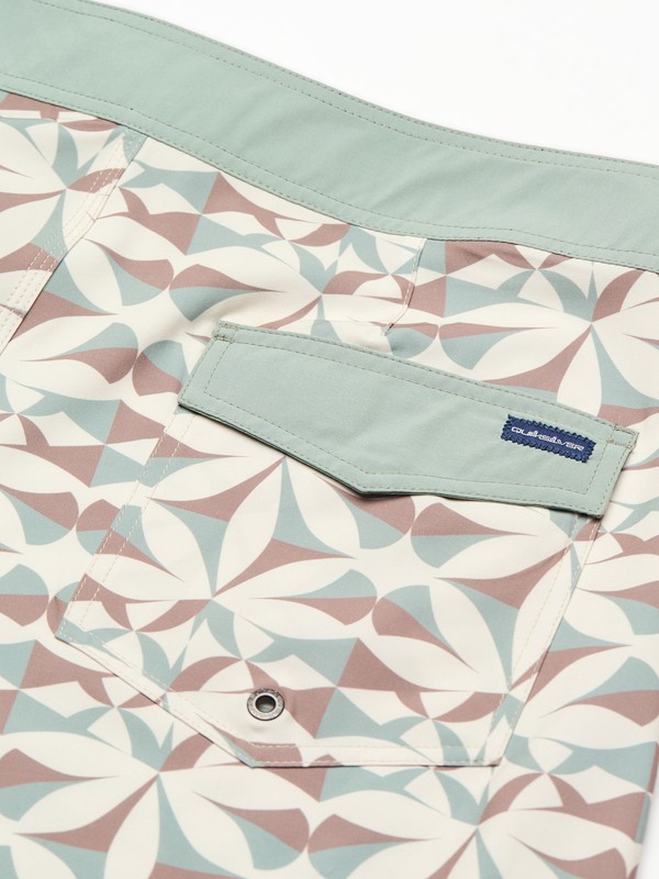Surfsilk Scallop 18"  EQYBS04921