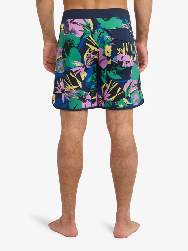 Surfsilk Scallop 18" - Boardshorts for Men  EQYBS04921