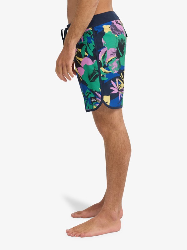 Surfsilk Scallop 18" - Boardshorts for Men  EQYBS04921